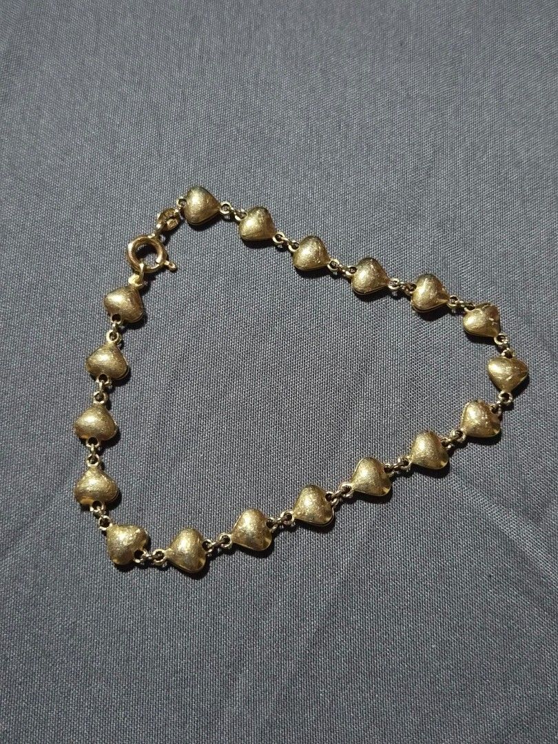 14K Italy gold bracelet (Category: Bracelets) located in Antipolo. Submitted by mrcl715 (Listing ID 1470740126, Image 1). Description: 14k italy gold bracelet 5.2g.
