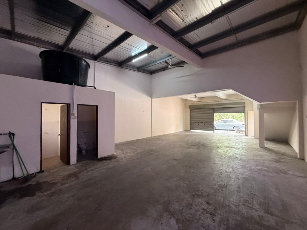 1.5Sty Link Factory Tuanku Jaafar Senawang Seremban, Property, Rentals ...