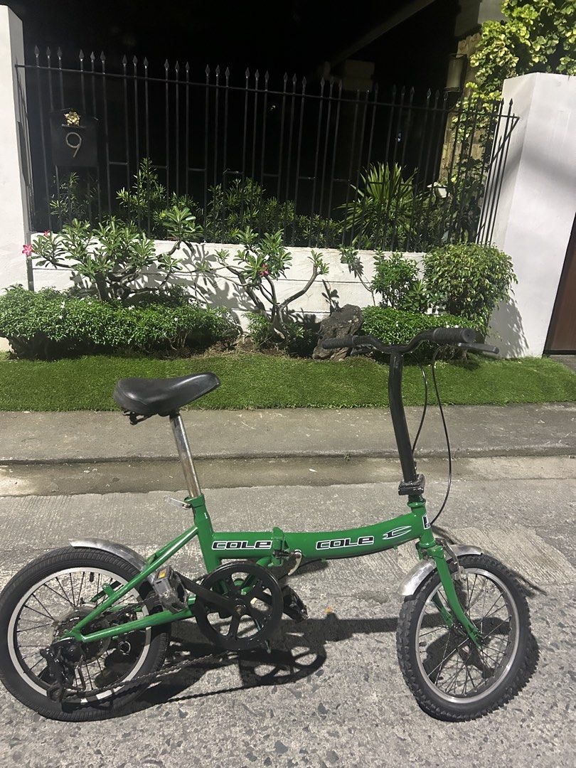 16 inch cole folding bike (Category: Everything Else Others) located in Manila. Submitted by kurtfelisco2gmail.com (Listing ID 1470604420, Image 2). Description: Negotiable! Mabilis kausap Pwede pang regalo, Pangdaily bikes Pwede customize Pwede sa bata , teenager or matanda Nuetral bike. Bago shifter hindi nasama sa picture Slight used Pm for more info!.