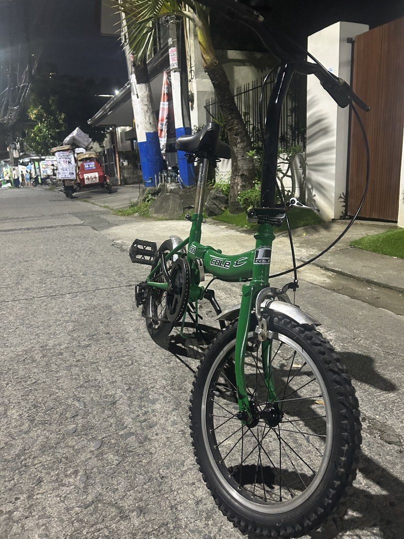 16 inch cole folding bike (Category: Everything Else Others) located in Manila. Submitted by kurtfelisco2gmail.com (Listing ID 1470604420, Image 3). Description: Negotiable! Mabilis kausap Pwede pang regalo, Pangdaily bikes Pwede customize Pwede sa bata , teenager or matanda Nuetral bike. Bago shifter hindi nasama sa picture Slight used Pm for more info!.