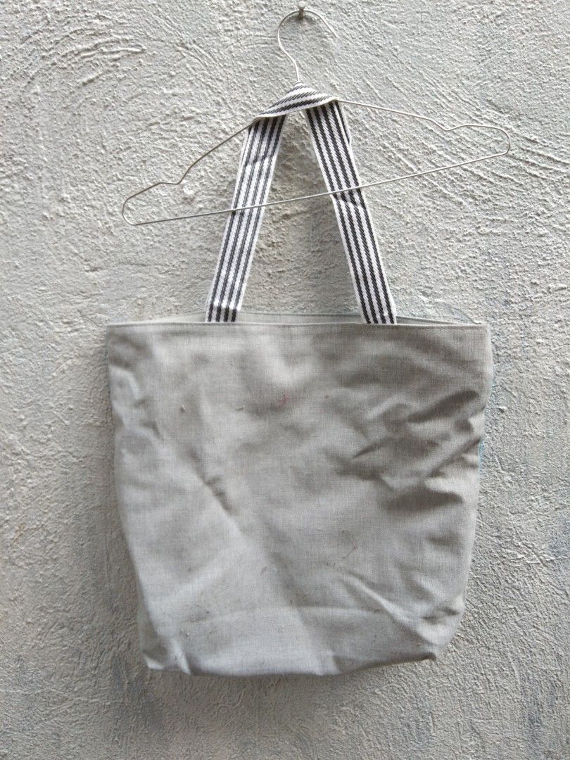 16x15 bag size excluding strap owl tote bag (Category: Beach Bags) located in Quezon City. Submitted by eidorableshop (Listing ID 1470593985, Image 2). Description: .