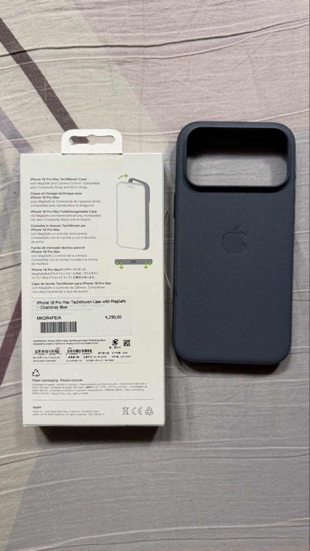 18 Pro Max Techwoven (Category: Cases & Sleeves) located in Manila. Submitted by qqquatro_1 (Listing ID 1470566537, Image 2). Description: 18 Pro Max Techwoven Case Chambray Blue With Receipt Opened for checking Bought for 4,290 Selling for 3,900.