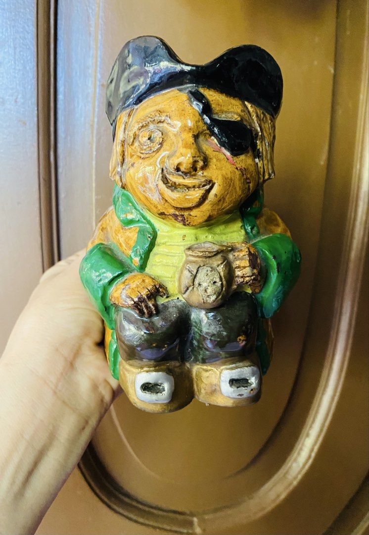 1972 vintage hand painted pitcher jug character (Category: Other Home Decor) located in Dapitan. Submitted by clarisasan19348 (Listing ID 1470630567, Image 3). Description: .