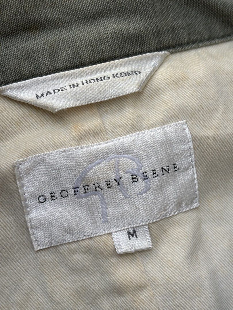 1980s Geoffrey Beene Workwear Jacket (Category: Coats, Jackets and Outerwear) located in Baguio. Submitted by thecollector2600 (Listing ID 1470599420, Image 3). Description: Large Pit to pit-24” Length-27” Shoulders-18” Sleeves-21” .