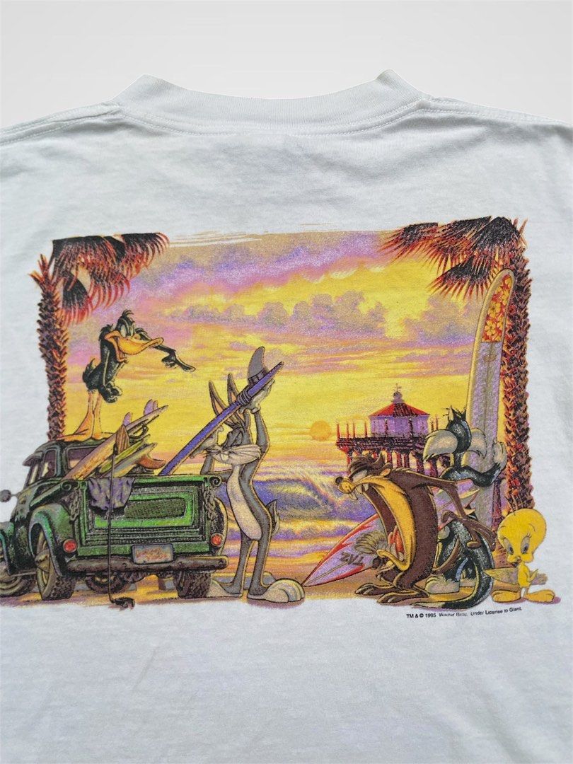 1995 Looney Tunes (Category: Formal Shirts) located in Bauang. Submitted by thriftydetrese (Listing ID 1470665747, Image 3). Description: 1995 Warner Bros Looney Tunes Surf Size Medium W- 21 L- 26 1 Pinhole & Need Wash Good Condition .