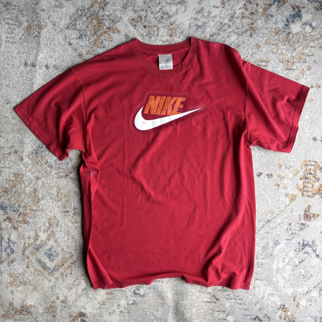 2000s Nike Logo Tee, Men's Fashion, Tops & Sets, Tshirts & Polo Shirts ...