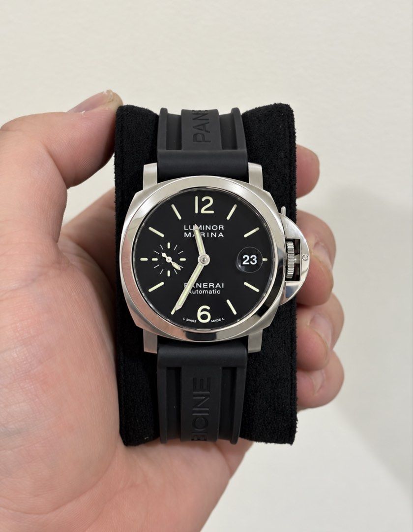 2015 Panerai PAM048 40mm - Full set (Category: Luxury Watches) located in Mandaluyong City. Submitted by brian.1988 (Listing ID 1470578491, Image 1). Description: 2015 Panerai PAM048 - Full set - 40mm (perfect for both men & women) - 9.5/10 excellent condition - Comes with a brand new Panerai click release black rubber strap.