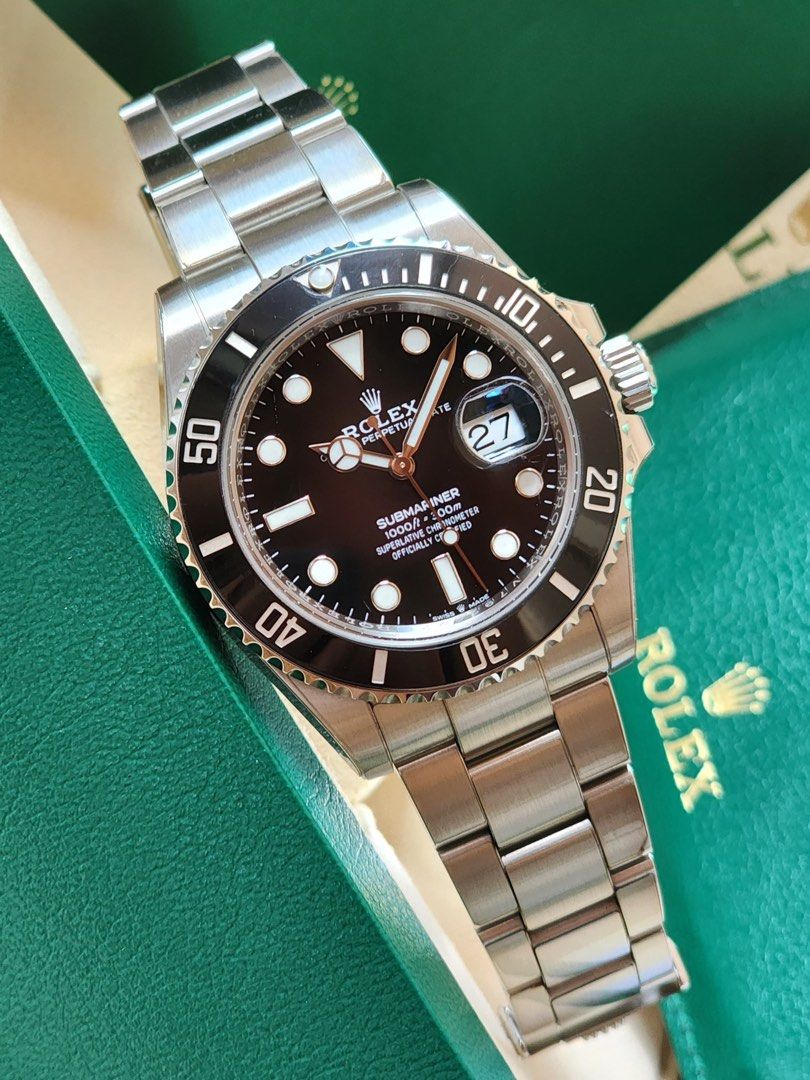 2021 Rolex Submariner 126610LN (Category: Luxury Watches) located in Pasig City. Submitted by inverted6_ph (Listing ID 1470566500, Image 1). Description: 2021 Rolex Submariner 126610LN 41mm size 9/10 condition with full PPF Comes complete with inner and outer box, NFC warranty card, booklets and tag Asking 798,000php 📍Viewings can be done on our shop located at the Grove by Rockwell, Pasig 📲IG: Invertedsix DM for further inquiries 👍.