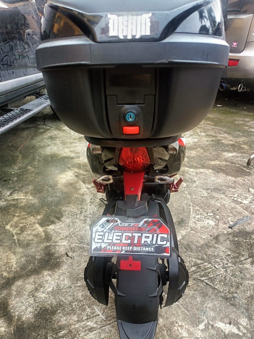 2025 Inskey XMAN Taiwan Ebike (Category: Skates, Rollerblades & Scooters) located in Quezon City. Submitted by joshuaerickh (Listing ID 1470690946, Image 3). Description: Selling my pre-loved Inskey XMAN Taiwan Ebike selling for 25k ( bought it for 40k+) , or swap to Suzuki lets -negotiable -From 60v20ah to 70v20ah for longer battery life -800w motor hub, string torque ,easily climb steep roads -can carry up to two people plus sack rice no proble