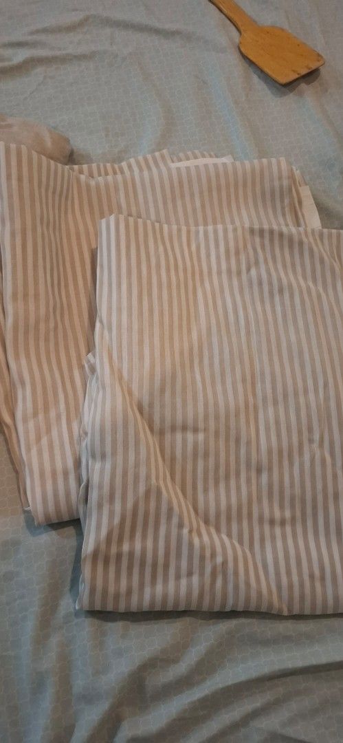 2 sets IKEA Neutral Linen and Beige Striped Curtains (Category: Curtains & Blinds) located in Paranaque City. Submitted by finders_thriftersph (Listing ID 1470677692, Image 3). Description: - Material: Set 1 - Light Airy Pinstriped Set 2 - Beige Linen - Design: Elegant beige and white striped fabric panels - Style: Neutral tones that effortlessly match any interior - Ideal for: Living room or bedroom windows - Weight: Standard fabric weight for e