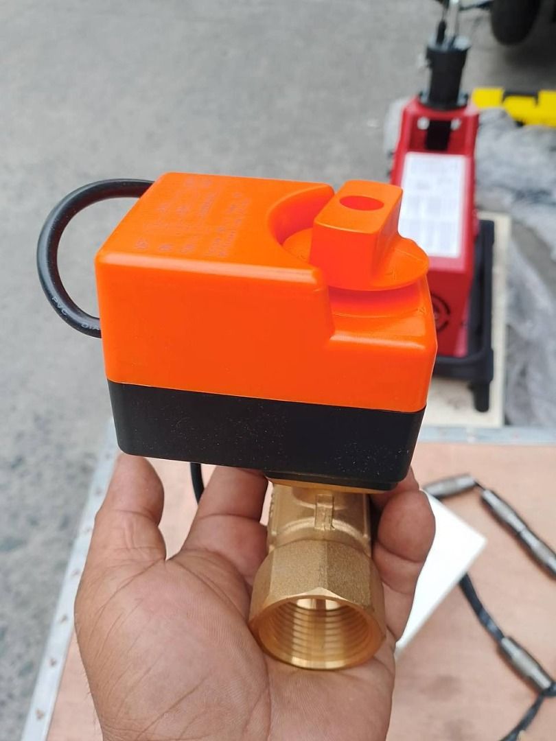 2 WAY MODULATING VALVE Specs : 1" 24V (Category: Everything Else Others) located in Manila. Submitted by 09171479278_elsie. (Listing ID 1470580230, Image 2). Description: 2 WAY MODULATING VALVE Specs : 1" 24V.