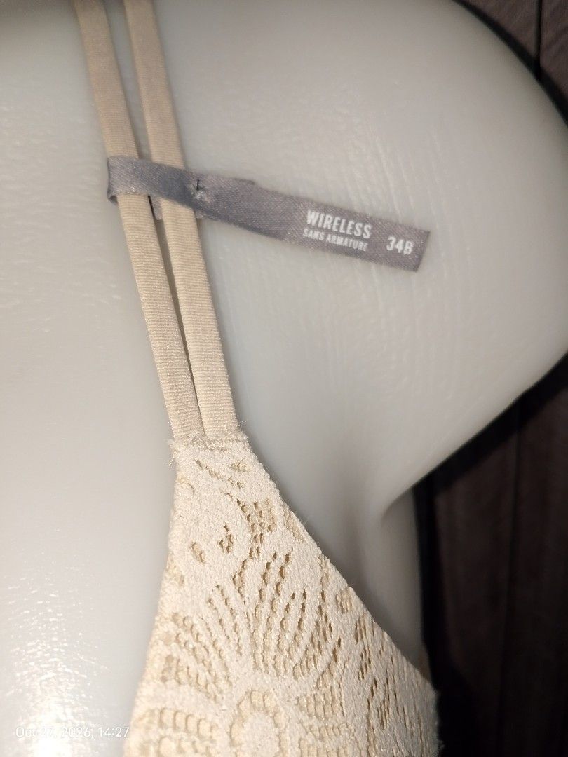 34b Aerie bra nonwire padded (Category: Undergarments & Loungewear) located in Manila. Submitted by truecrystal-1407 (Listing ID 1470617033, Image 3). Description: .