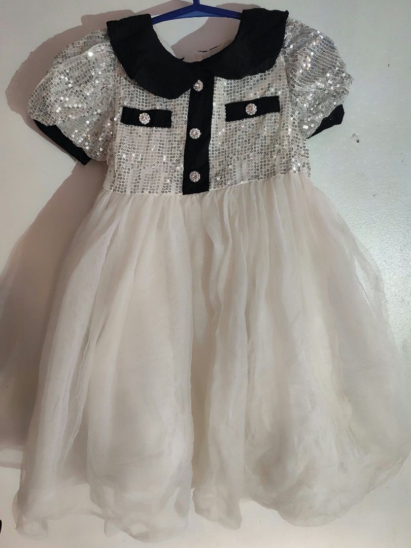 (4-7) Kids Dress (Category: Babies & Kids Fashion) located in Paranaque City. Submitted by closetbykimkirsten (Listing ID 1470634754, Image 1). Description: ✨DRESS✨ 🌻𝐂𝐨𝐧𝐝𝐢𝐭𝐢𝐨𝐧: Like New ⚡𝐖𝐨𝐫𝐤𝐢𝐧𝐠 𝐙𝐢𝐩𝐩𝐞𝐫 🌸𝐒𝐢𝐳𝐞: 4 to 7yrs old 🔅𝐈𝐧𝐜𝐡: L-24 & half / W-11 & half 🔺All Items are PRELOVED in good condition. 🔺Please do manage your expectations. 🔺WASH before USE‼️ 🔺BUY at your own RISK‼️ ❌NO RETURN, NO EXCHANGE POLICY❌ 🚫