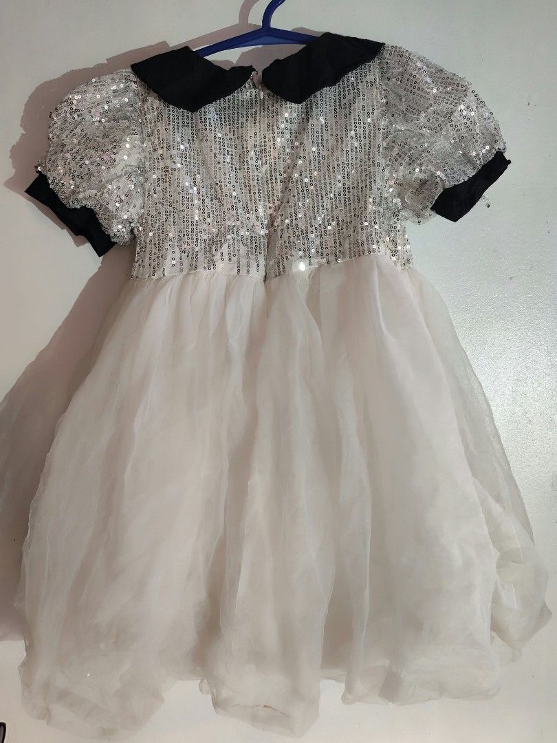 (4-7) Kids Dress (Category: Babies & Kids Fashion) located in Paranaque City. Submitted by closetbykimkirsten (Listing ID 1470634754, Image 2). Description: ✨DRESS✨ 🌻𝐂𝐨𝐧𝐝𝐢𝐭𝐢𝐨𝐧: Like New ⚡𝐖𝐨𝐫𝐤𝐢𝐧𝐠 𝐙𝐢𝐩𝐩𝐞𝐫 🌸𝐒𝐢𝐳𝐞: 4 to 7yrs old 🔅𝐈𝐧𝐜𝐡: L-24 & half / W-11 & half 🔺All Items are PRELOVED in good condition. 🔺Please do manage your expectations. 🔺WASH before USE‼️ 🔺BUY at your own RISK‼️ ❌NO RETURN, NO EXCHANGE POLICY❌ 🚫