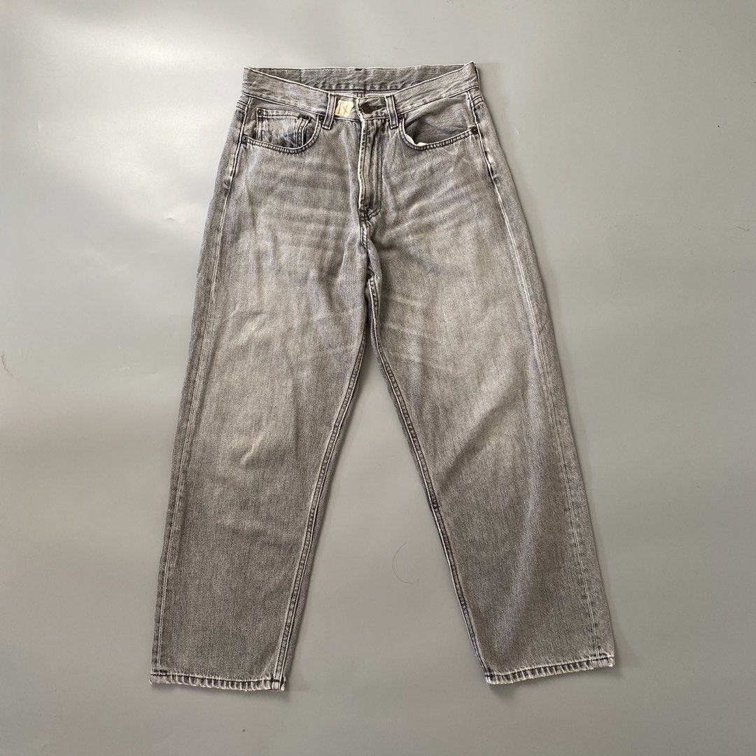 6397 👖| Light Grey Straight Cut Denim Jeans (Category: Jeans) located in Bulacan. Submitted by orc.ph (Listing ID 1470648468, Image 1). Description: 6397 👖| Light Grey Straight Cut Denim Jeans Material Used: Cotton - Light Grey - Belt Loop Attached - Zipper and Button Closure - Straight Cut - Multi Pockets - Streetwear - Denim - Jeans -Size: XS -Waistline: 28” -Length: 37” -Thighs: 12” -Leg Opening: 8” -Rise: 11” -Model: ‘’5’5, 65kg, Waistline 