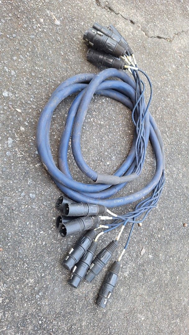 6 Pair Stage Snake Cable XLR Audio Cable (Category: Microphones) located in Angeles City. Submitted by pamdiel003 (Listing ID 1470615142, Image 3). Description: 10 ft fan snake 2,500 pesos Loc: Sunset Valley Mansions Brgy Cutcut Angeles City.