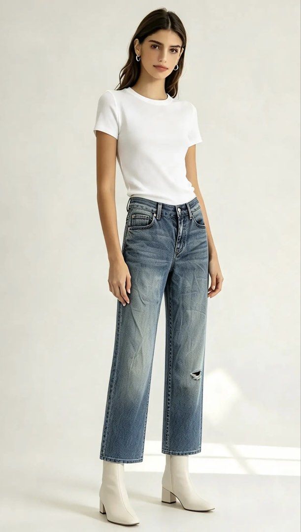 7 FOR ALL MANKIND (Category: Jeans) located in Davao. Submitted by sart0ria85 (Listing ID 1470681120, Image 2). Description: 7 For All Mankind distressed straight leg jeans in a medium blue wash. Size 25. Classic button fly closure with branded hardware. Subtle whiskering across the front hips. Small intentional distressing detail near the left knee. Straight cut silhouette. 98%COTTON 2%ELASTANE MADE IN MEXICO 🇲🇽 SMALL. Size 3-4 VERY GOOD CONDI