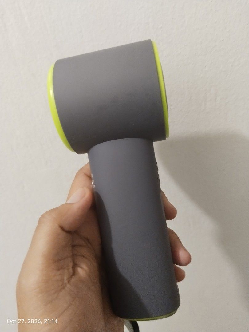 ✨ Mini Fan (Category: Other Gadgets) located in Las Pinas. Submitted by cjgcloset (Listing ID 1470728856, Image 2). Description: .