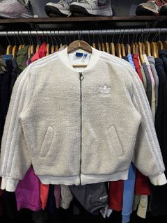 (Category: ) located in . Submitted by TOCThrift (Listing ID 1470707926, Image 1). Description: .