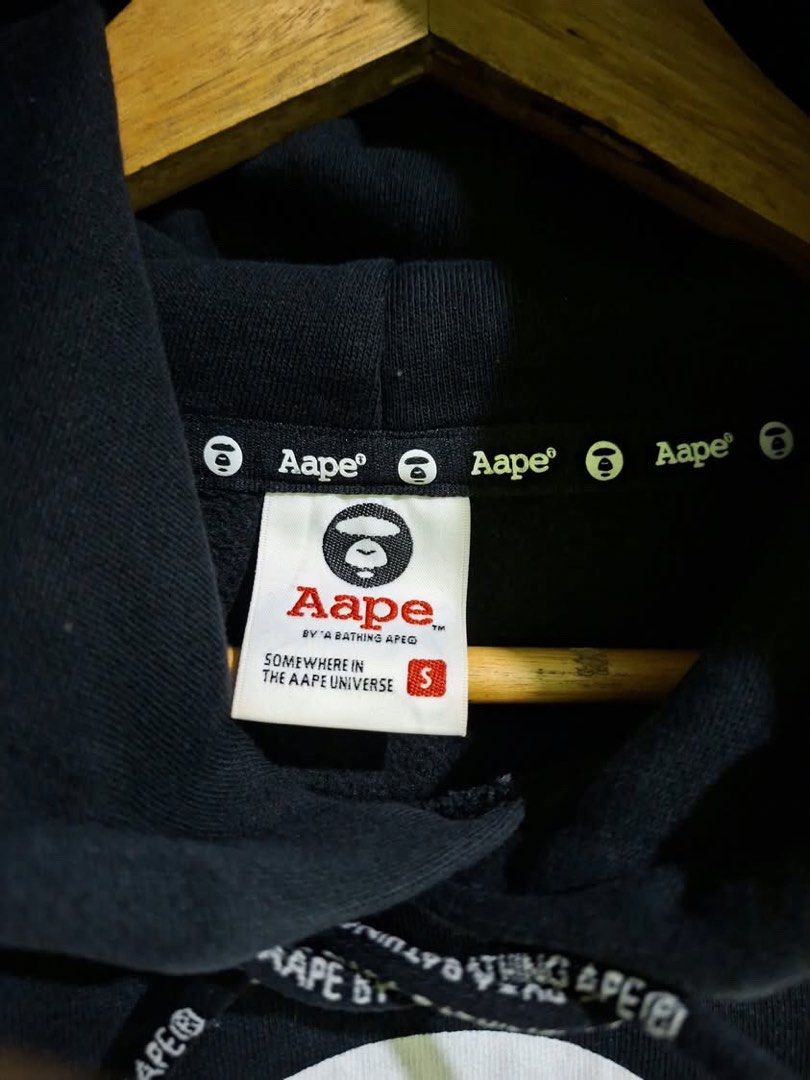 AAPE BY BATHING APE HOODIE (Category: Coats, Jackets and Outerwear) located in Bulacan. Submitted by bleue.finds (Listing ID 1470659402, Image 3). Description: AAPE BY BATHING APE HOODIE 21 - width 25.5 - length as new no major issues good condition medium.