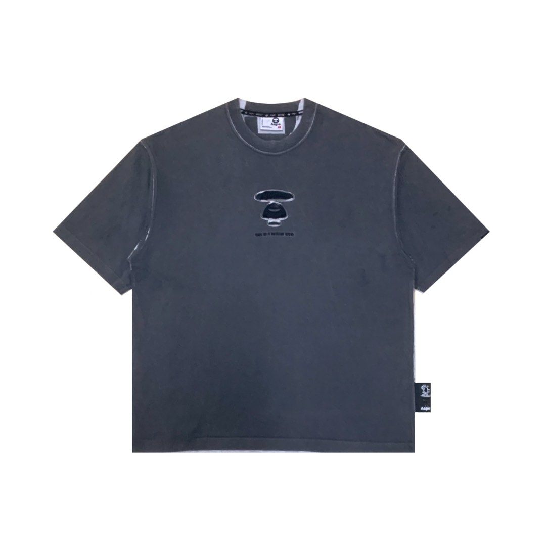 AAPE WASHED TEE (Category: Tshirts & Polo Shirts ) located in Manila. Submitted by scarlett_hope (Listing ID 1470611201, Image 1). Description: A•PE BIG SPELL OUT WASHED TEE L: 28.5 W: 22.5 Color rate: 9.9/10 Condition: Excellent Price: 📩📩📩 📍Manila.