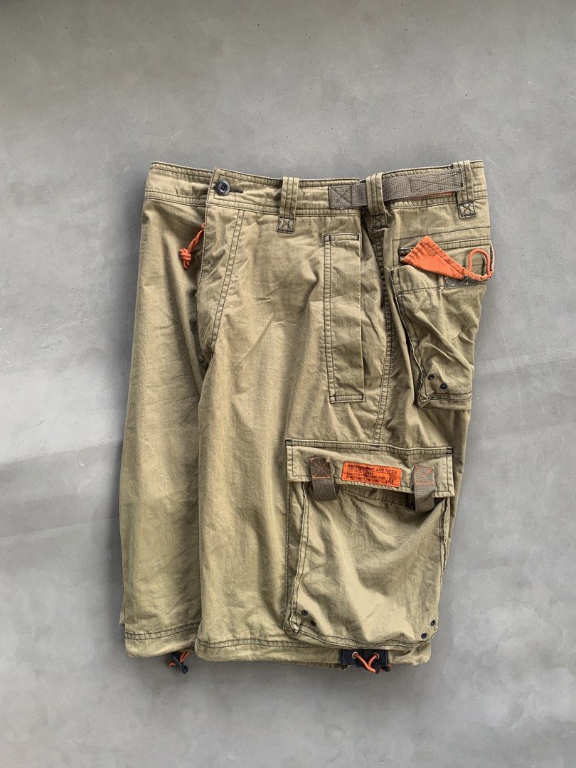 Abercrombie & Fitch Cargo Shorts (Category: Shorts) located in Malinao. Submitted by nhlcrza (Listing ID 1470624490, Image 2). Description: size - S 28-34 W” x 24 L” 12 Hem” excellent condition.
