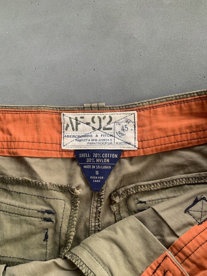 Abercrombie & Fitch Cargo Shorts (Category: Shorts) located in Malinao. Submitted by nhlcrza (Listing ID 1470624490, Image 3). Description: size - S 28-34 W” x 24 L” 12 Hem” excellent condition.