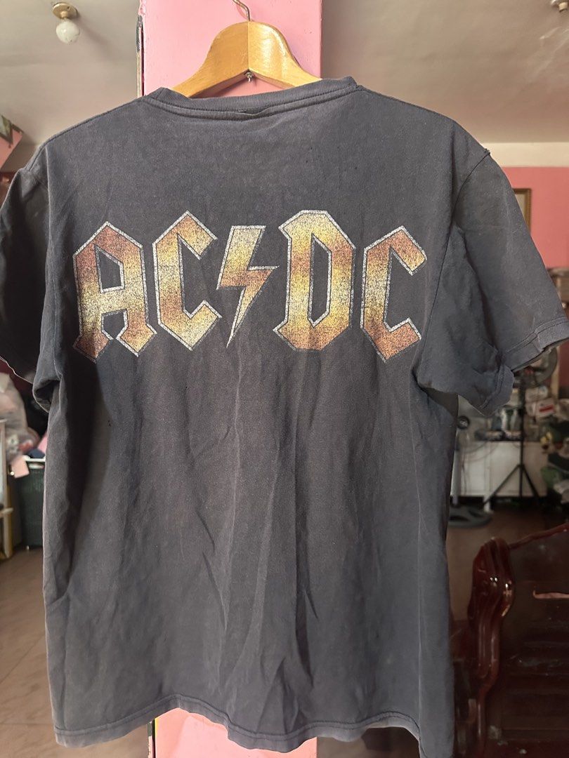 ACDC BANDS euro tag (Category: Tshirts & Polo Shirts ) located in Manila. Submitted by bentzy17 (Listing ID 1470627159, Image 2). Description: ACDC BANDS EURO TAG 21x26.