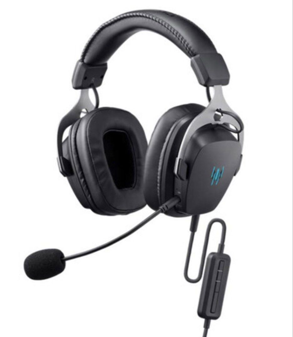 Acer Predator Galea 370 Gaming Headset (Category: Headphones & Headsets) located in Mandaluyong City. Submitted by mc090794 (Listing ID 1470647526, Image 2). Description: Acer Predator Galea 370 gaming headset bundled with a promotional Predator cylindrical case. 50mm drivers, dual-mic environmental noise cancellation, and inline controls for 3D or 7.1 surround audio. Unopened retail packaging taped together with the promo cylinder..