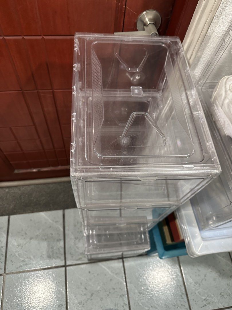 Acrylic Shoe Box (Front Drop) (Category: Storage Boxes & Baskets) located in Quezon City. Submitted by wesley_bryle (Listing ID 1470650603, Image 3). Description: Used but in very good condition Only have 7pcs Negotiable if take all.