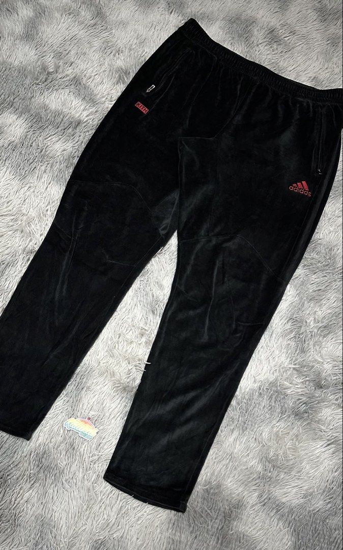 Ad*das x kith velour track pants (Category: Joggers) located in Manila. Submitted by paulovenegaskalakal2020 (Listing ID 1470559242, Image 3). Description: For sale! Kalakal Ad*das x Kith velour/velvet track pants Size 34 to 46 Length- 42 inches Thigh- 15 inches Knee- 9.5 inches Leg opening- 6 inches Sign of usage Good MINE 3,890 +sf.