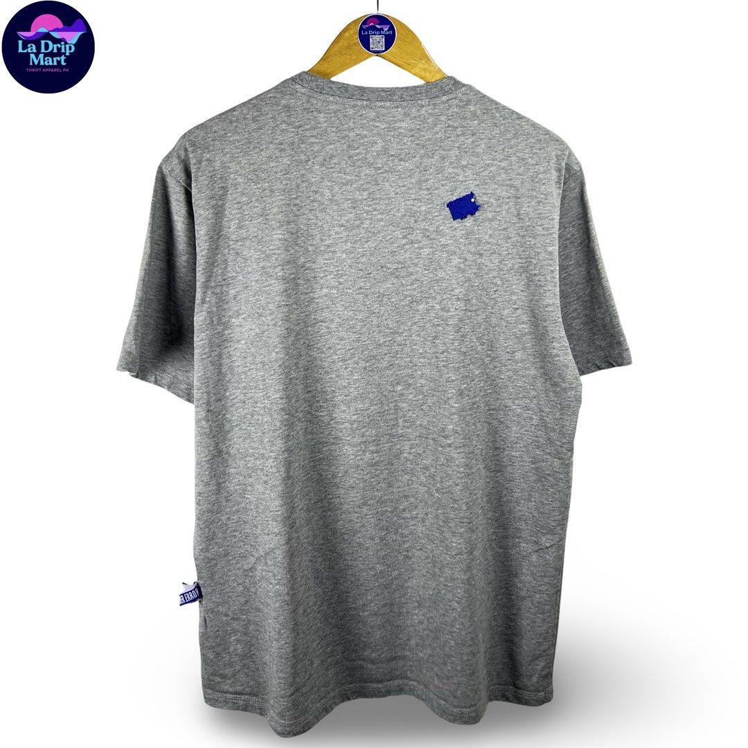 ‎“ADERxMAISON KITSUNE” BLUEST FOX PATCH TEE (Category: Tshirts & Polo Shirts ) located in Taguig. Submitted by ldm.ph (Listing ID 1470724519, Image 2). Description: ‎(LDM-C-0261) ‎ACTUAL FIT:LARGE ‎Inches width:22 ‎Inches length:28 ‎Condition: EXCELLENT ‎Color rate:9.5 ‎Flaws:signs of usage ‎(READY TO WEAR).