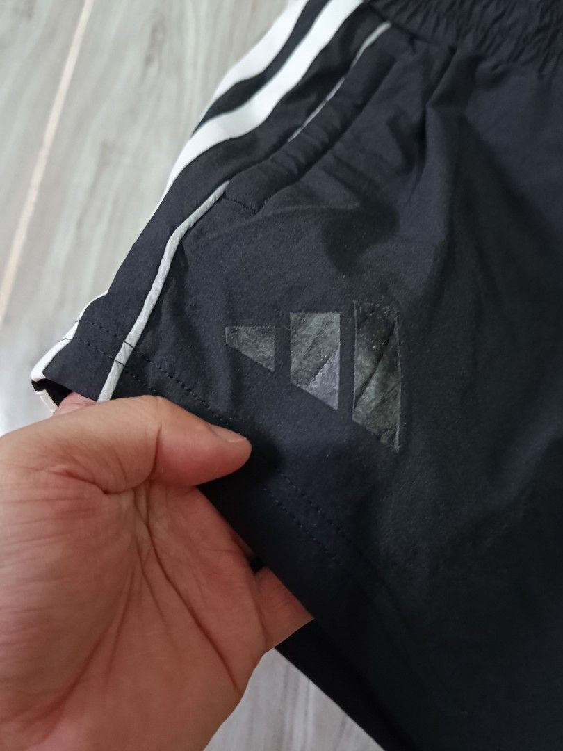 ADIDAS 3LINES RUNNING DRIFIT SHORT (freeshipping) (Category: Activewear) located in Quezon City. Submitted by gyl-stop (Listing ID 1470675420, Image 3). Description: free shipping 26-30 x 12.5 excellent condi cr: 9.8/10 issue: none.
