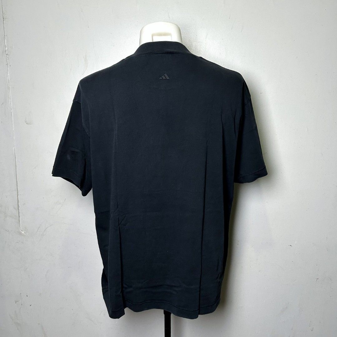 Adidas Basketball Tee (Category: Tshirts & Polo Shirts ) located in Goa. Submitted by thrift_stylebychristella (Listing ID 1470623800, Image 2). Description: 🛍️650 + SF PAYMENT FIRST VIA GCASH ONLY NO COD 🔹Location: Goa, Camarines Sur 🔹Shipping nationwide via J&T express.