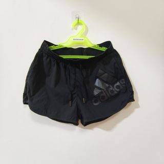 (Category: ) located in . Submitted by inrelationthrift (Listing ID 1470673258, Image 1). Description: .