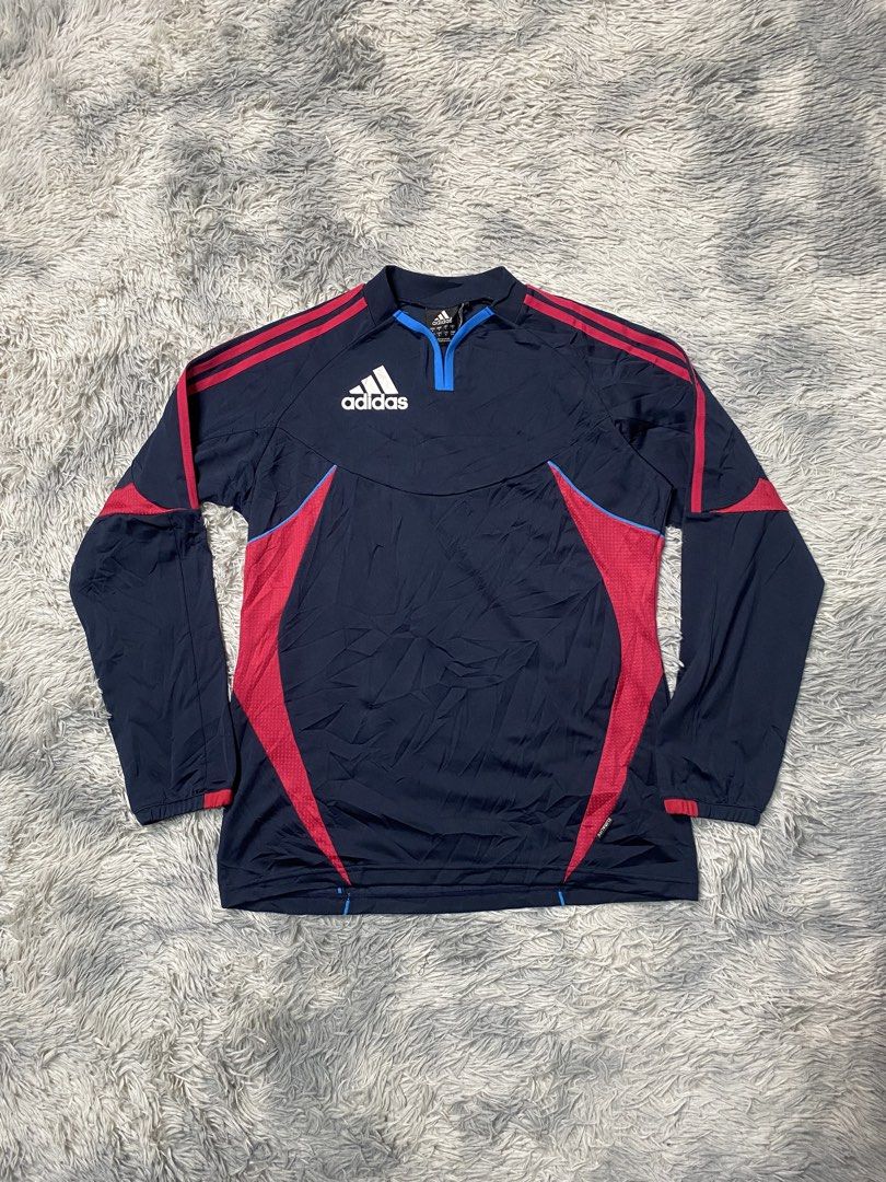 Adidas Climate Long Sleeve (Category: Tshirts & Polo Shirts ) located in Solano. Submitted by solothrifting (Listing ID 1470577038, Image 1). Description: Adidas Climate Long Sleeve Condition: 9/10 minor crack print Size on tag: S Measurements in photos.