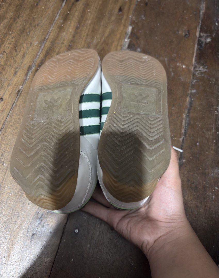 Adidas Court II (Category: Sneakers) located in Baguio. Submitted by wincentric (Listing ID 1470562624, Image 3). Description: Adidas Court II (Authentic) - rfs: not being used anymore - Size: US 6.5, UK 6, EUR 39, JPN 245 - Made in Indonesia - Signs of wear - no box V meet up baguio loc only shipping via j&t or lbc gcash mop.