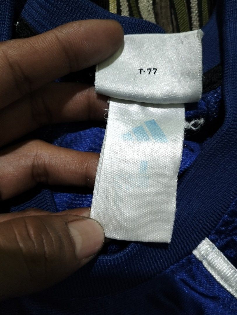 Adidas jersey (Category: Tshirts & Polo Shirts ) located in Taguig. Submitted by conniemdcruz (Listing ID 1470698432, Image 3). Description: Vintage Adidas Jersey Medium 20x28 Excellent condition 300.