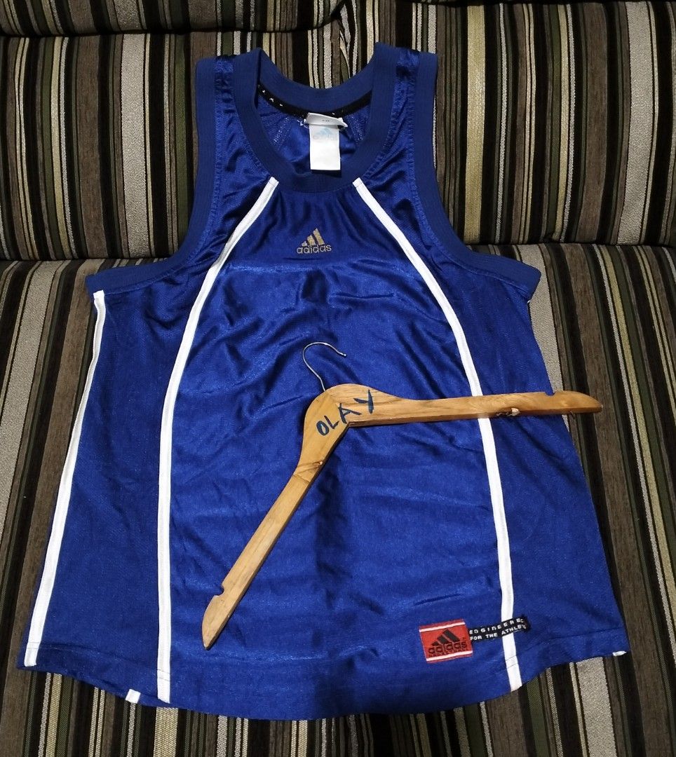 Adidas jersey (Category: Tshirts & Polo Shirts ) located in Taguig. Submitted by conniemdcruz (Listing ID 1470698432, Image 1). Description: Vintage Adidas Jersey Medium 20x28 Excellent condition 300.