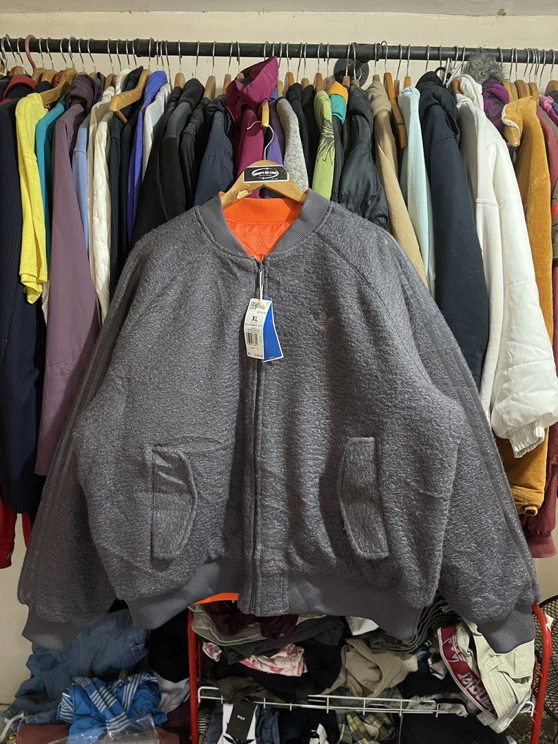 ADIDAS REVERSIBLE SUPERSTAR BOMBER JACKET (Category: Coats, Jackets and Outerwear) located in Cabuyao City. Submitted by jeirussamson897 (Listing ID 1470566672, Image 3). Description: ADIDAS REVERSIBLE SUPERSTAR BOMBER JACKET xl 28 width 28 length bnew no flaw para kang bumili sa mall 10/10 1999+sf.