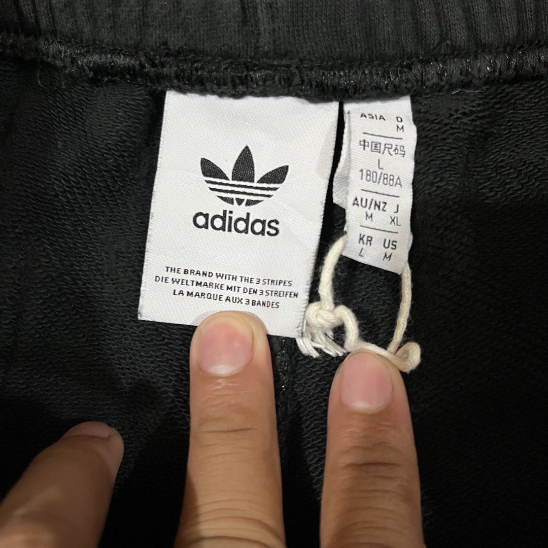 adidas RIFTA Metro AAC Shorts (Category: Shorts) located in Alubijid. Submitted by rstylthrft (Listing ID 1470636017, Image 3). Description: .