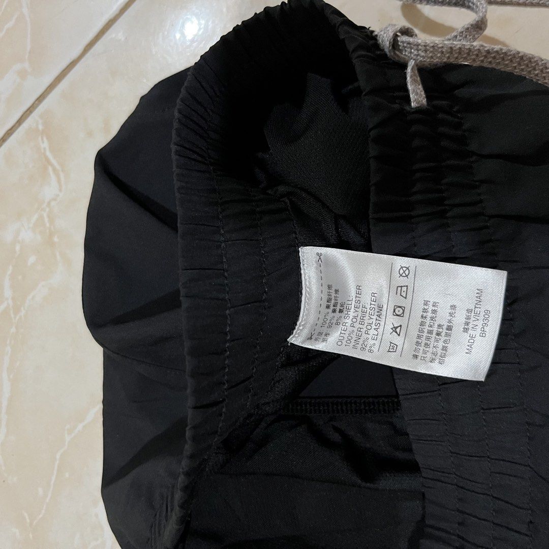 Adidas Running (Category: Activewear) located in Alubijid. Submitted by rstylthrft (Listing ID 1470636127, Image 3). Description: .