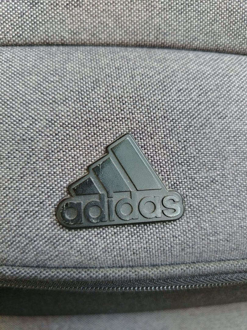 ADIDAS SOFTCASE 22INCHES ORIGINAL FROM JAPAN (Category: Luggage) located in San Pedro. Submitted by surplus.faithenasha.2930 (Listing ID 1470583056, Image 3). Description: ADIDAS BRAND ORIGINAL FROM JAPAN NO ISSUE.