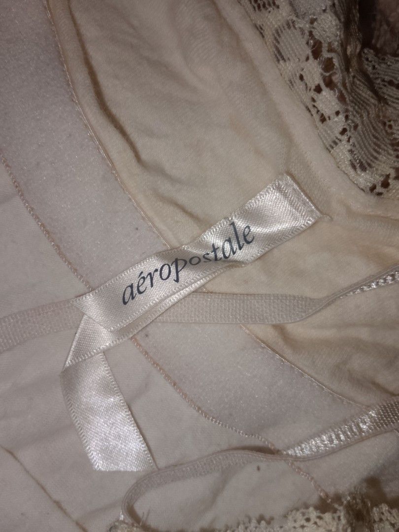 Aeropostale White Lace Cami Top (Category: Sleeveless) located in Bacolod City. Submitted by czenaiah (Listing ID 1470679986, Image 2). Description: — size small to medium — flaws (washable stains) — location (negros occidental) — negotiable (just send a dm).