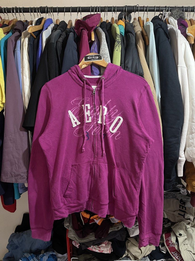Aeropostale Zip-up jacket (Category: Coats, Jackets and Outerwear) located in Cabuyao City. Submitted by jeirussamson897 (Listing ID 1470571585, Image 2). Description: Aeropostale Zip-up jacket xl 22 width 26 length excellent condition has super minimal pinhole on pocket and hood 9/10 499+sf.