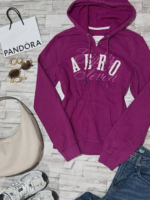 Aeropostale Zip-up jacket (Category: Coats, Jackets and Outerwear) located in Cabuyao City. Submitted by jeirussamson897 (Listing ID 1470571585, Image 1). Description: Aeropostale Zip-up jacket xl 22 width 26 length excellent condition has super minimal pinhole on pocket and hood 9/10 499+sf.