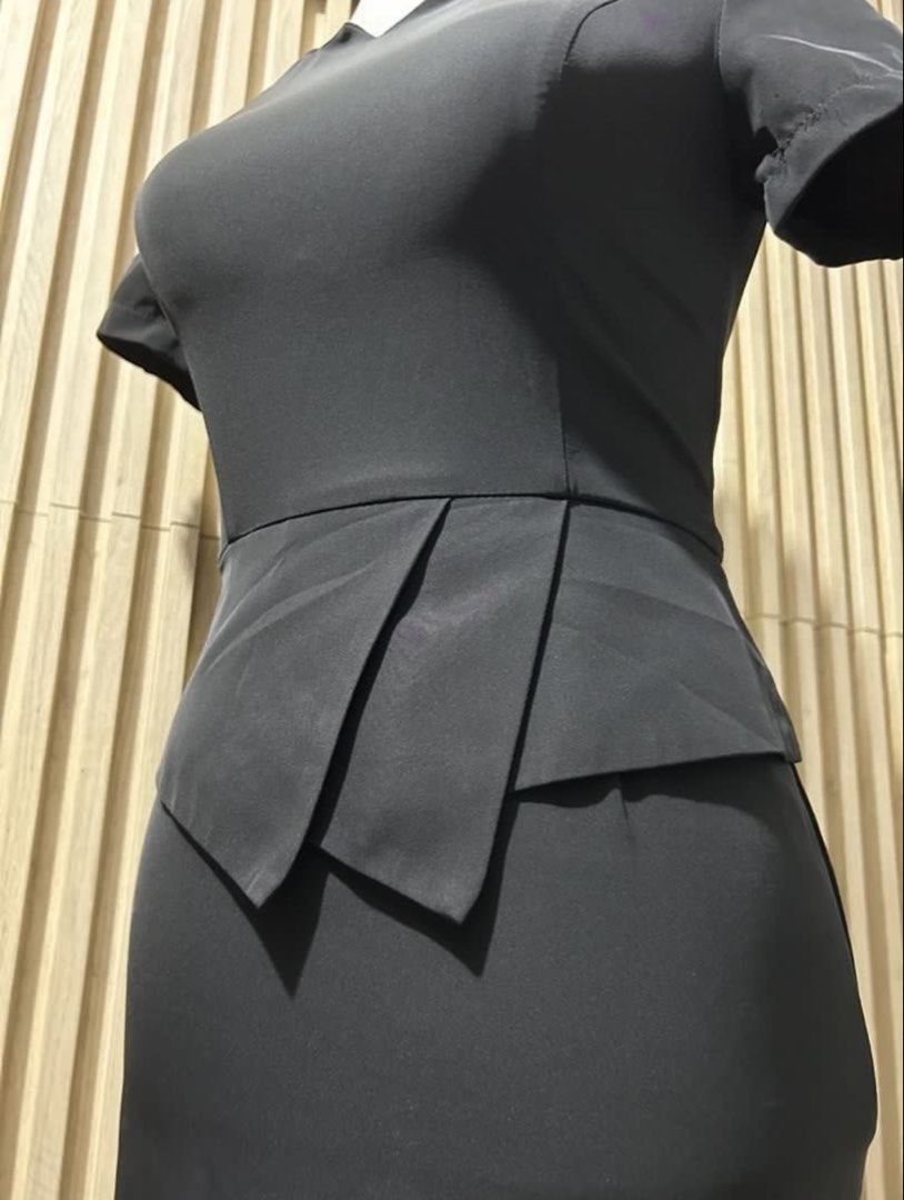 Ai Sha Black Peplum Work Sheath Dress (Category: Dresses) located in Quezon City. Submitted by yourchingu16 (Listing ID 1470730756, Image 3). Description: - Elegant black sheath dress - Flattering peplum detail at the waist - Short sleeves and V-neckline - Convenient back zipper closure - Versatile for work or formal occasions - Designed for a comfortable fit MANNEQUIN Body Frame/Measurement Shoulder - 16” Bustline - 34” Waistline - 27” Hip - 36”