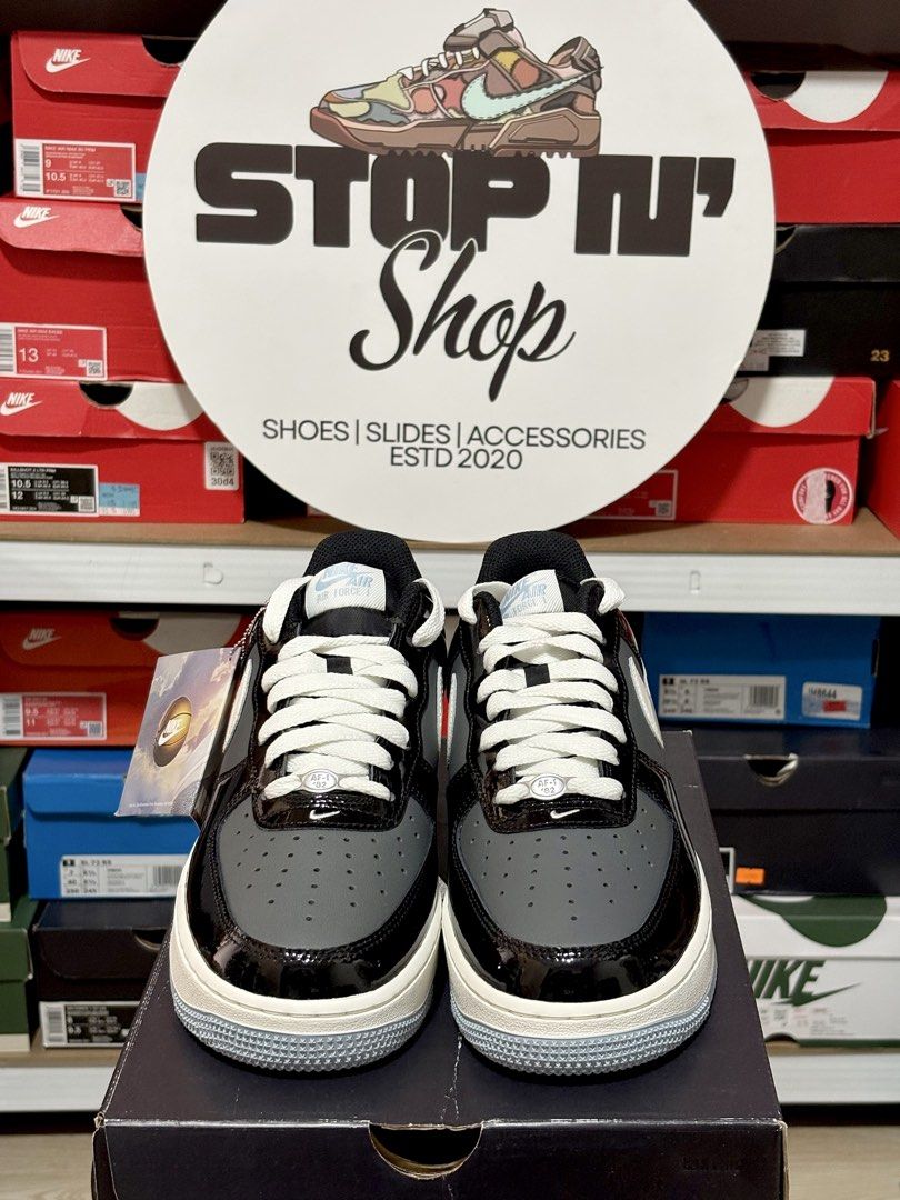 AIR FORCE 1 LOW 'BLACK IRON GREY PATENT' (Category: Sneakers) located in Makati City. Submitted by ilovestopnshop20 (Listing ID 1470574071, Image 2). Description: I N S T O C K🚨 AIR FORCE 1 LOW 'BLACK IRON GREY PATENT' Size Available: 9.5/10/12 US Men ✅NOW: ₱4,995 ❌SRP:₱7,595 ON HAND & READY TO SHIP! 📦 📍LOCATION: BRGY KARUHATAN, VALENZUELA CITY MOP • GCASH, BDO, BPI MOD • Lalamove, J&T Express, JRS, LBC COD or COP ALL ITEMS ARE BRANDNEW AND LE