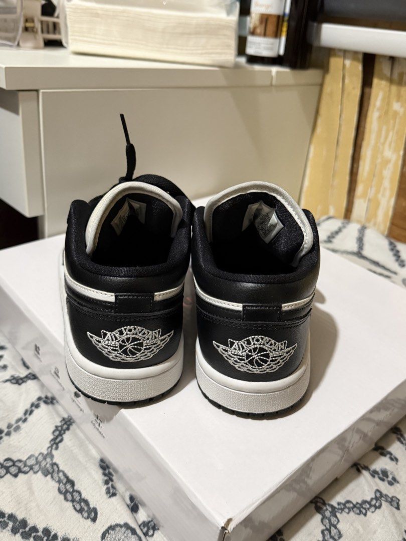 Air Jordan 1 Low Black White (Category: Sneakers) located in Muntinlupa City. Submitted by biancaagbscloset (Listing ID 1470724272, Image 2). Description: - Model: Air Jordan 1 Low - Colorway: Classic Black & White (Matches everything!) - Size: US 6 / EUR 36.5 - Condition: Worn a few times, minimal toe creasing - Soles: Clean with plenty of tread left - Perfect as an everyday rotation shoe - DM for inquiries or fast checkout.