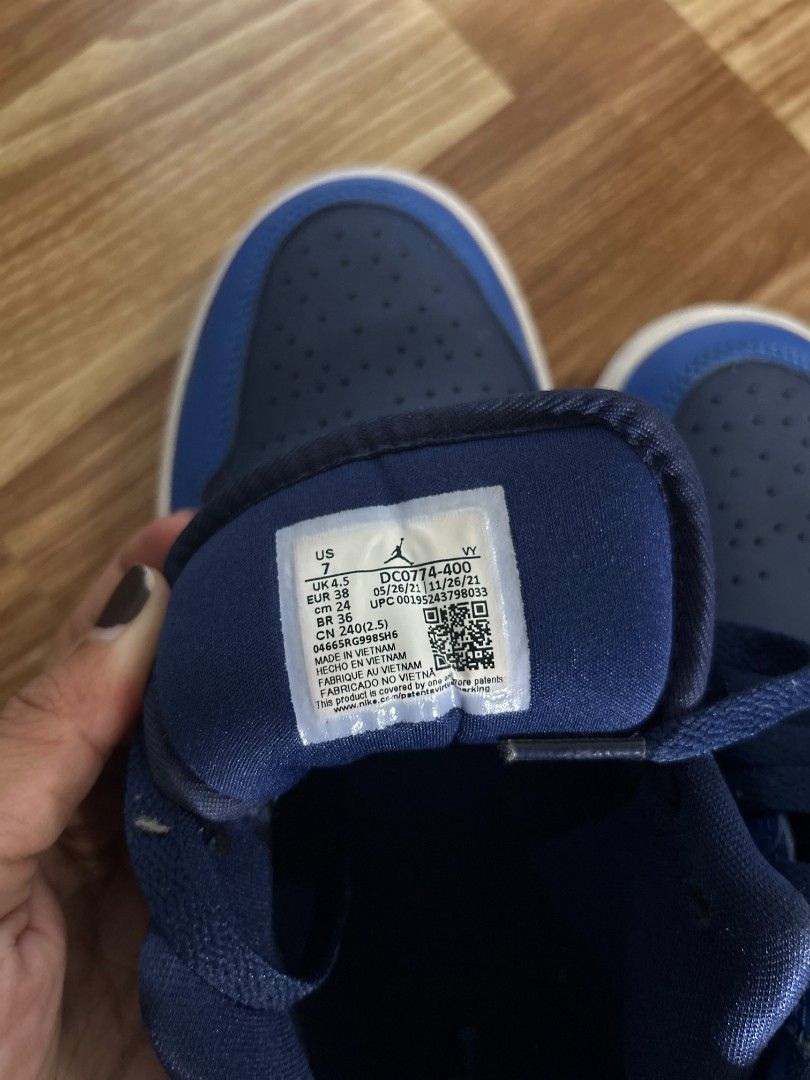 Air Jordan 1 Low Royal Blue (Category: Sneakers) located in Marikina City. Submitted by fammmm1993 (Listing ID 1470602369, Image 3). Description: No box included.